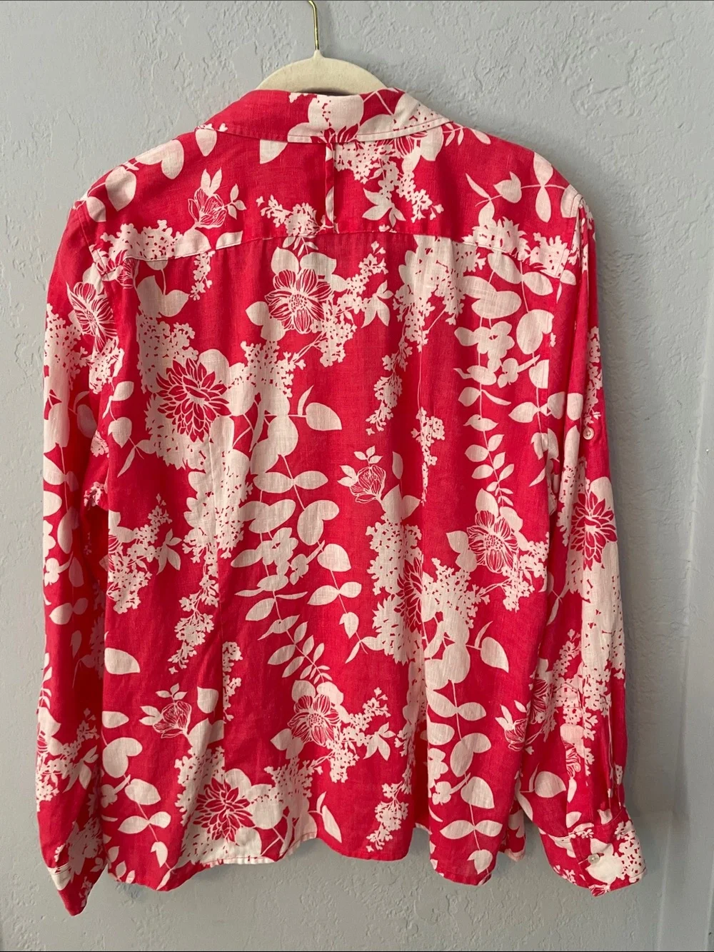 Lands' End Pink Floral Button-Up Shirt with White Print - Picture 2 of 10
